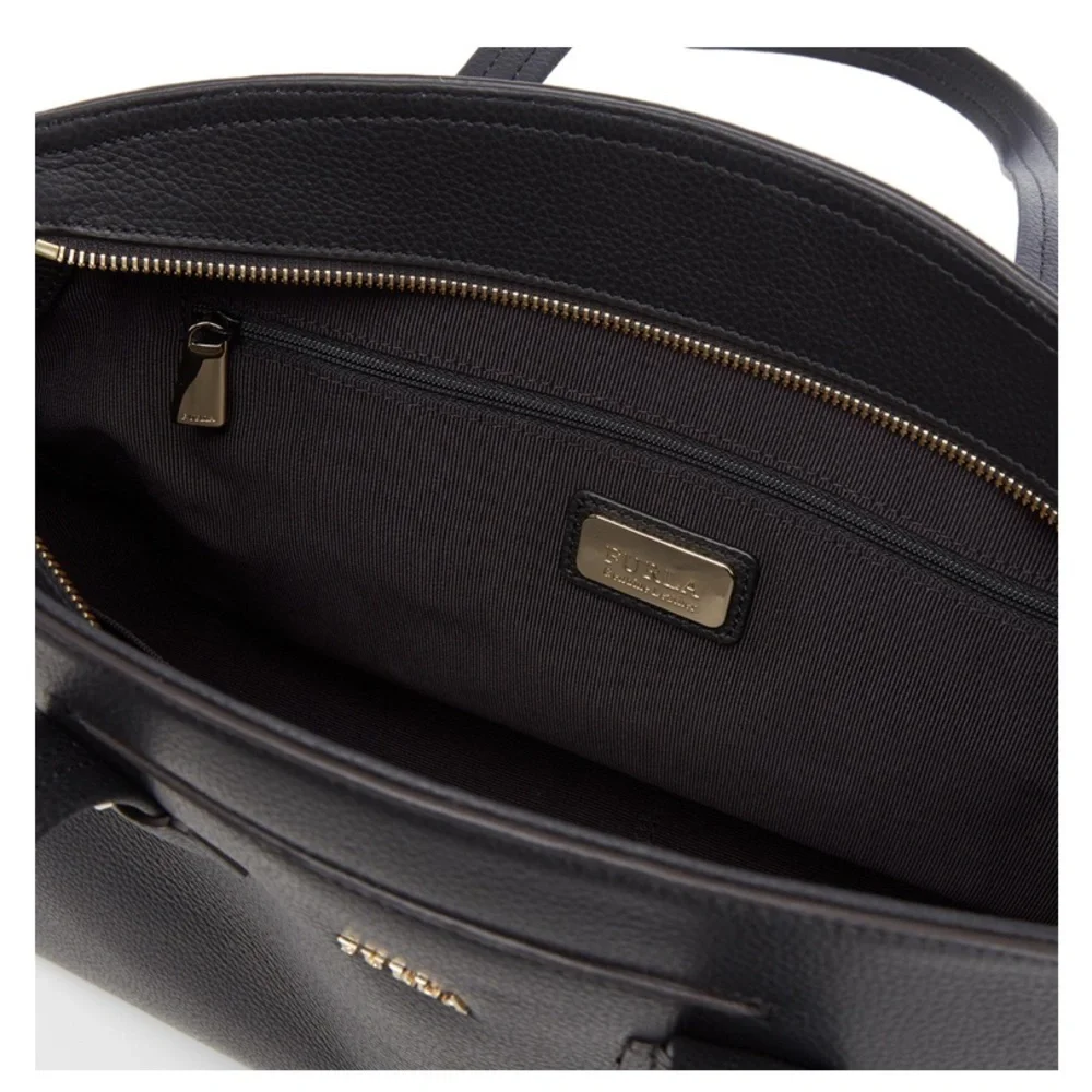 Furla Women's Giada M Tote Bag with Zip - Onyx Black Pebbled Genuine Leather